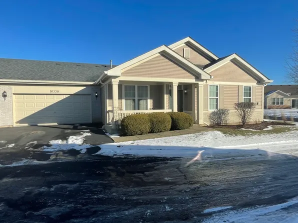 16338 Crescent Lake Dr, Crest Hill, IL 60403