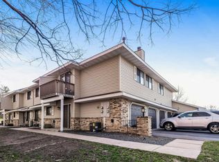 7577 Vinewood Ct N, Maple Grove, MN 55311