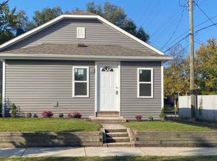 915 S 34th St, South Bend, IN 46615