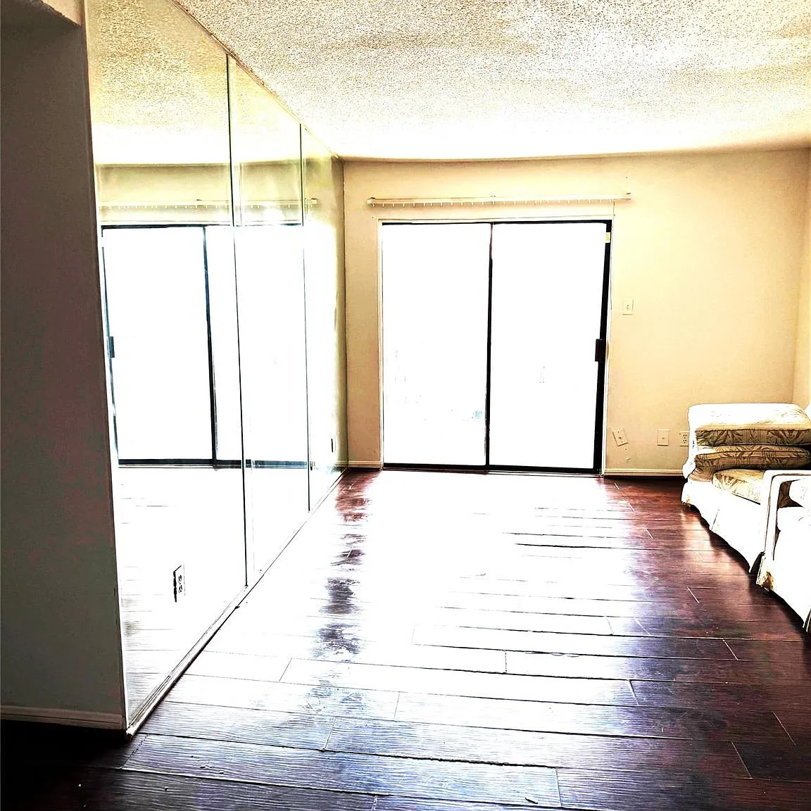 2 bed, 1.0 bath, 825 sqft, $1,450 — Photo 2