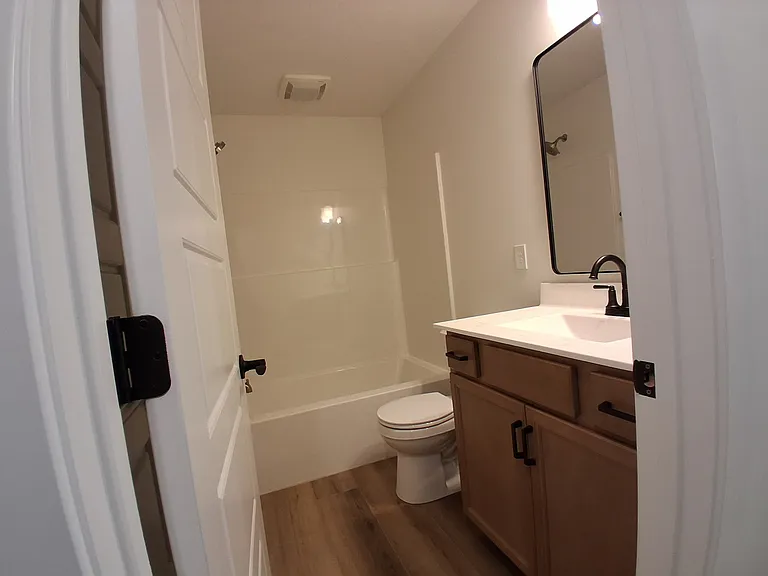 1453 W Todd Ln — Photo 7