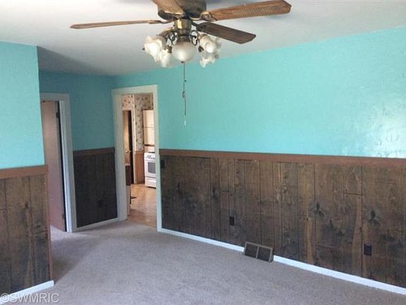 5th image of 2905 Emerald Dr