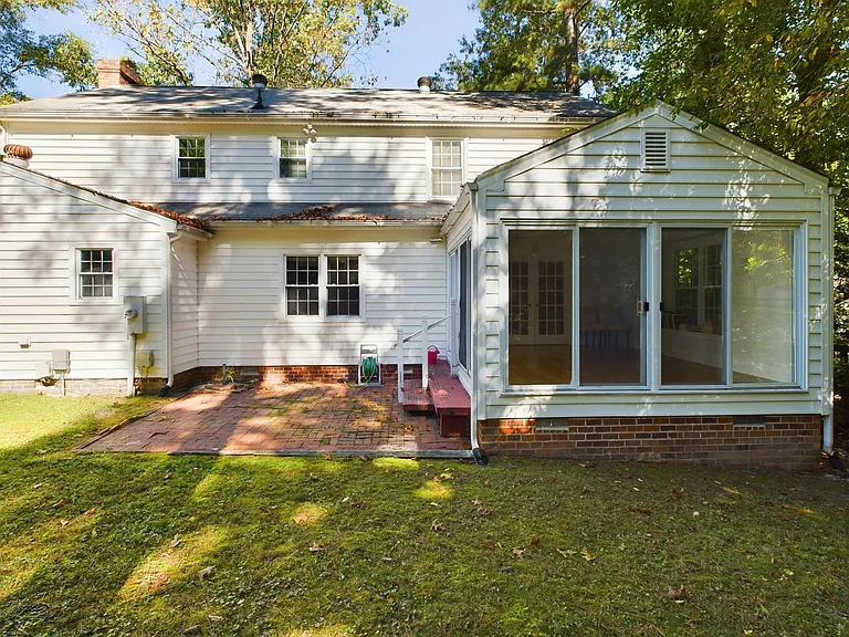 10211 Windbluff Dr — Photo 46