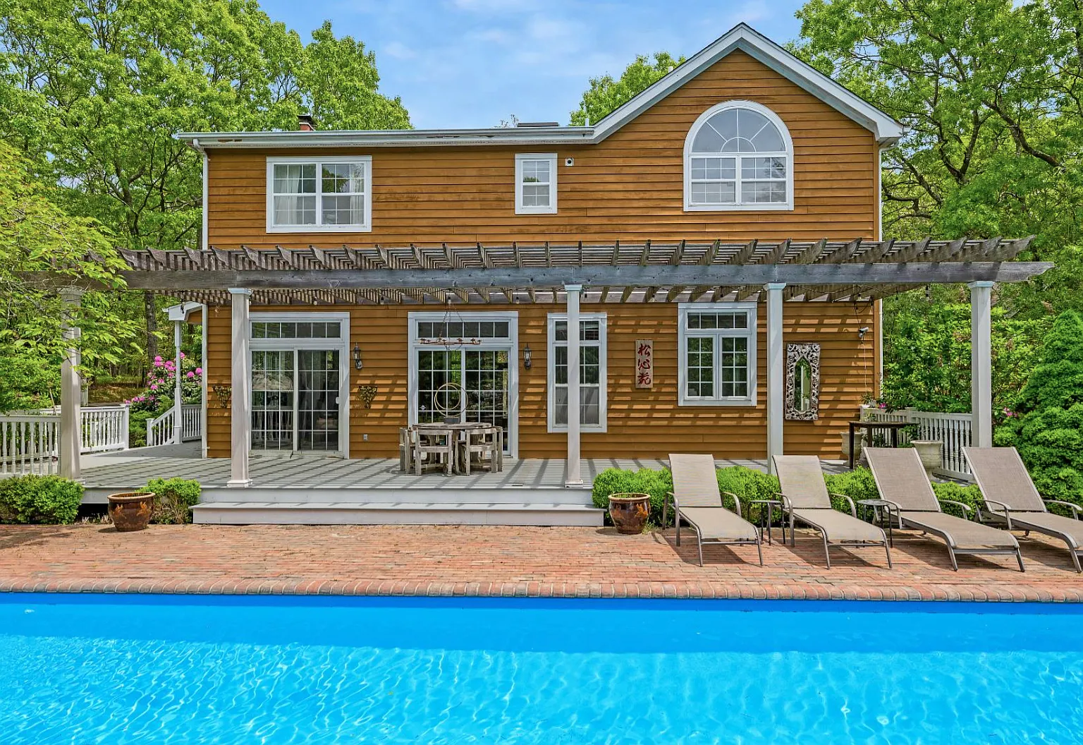 Private Retreat for Summer in East Hampton — Photo 1