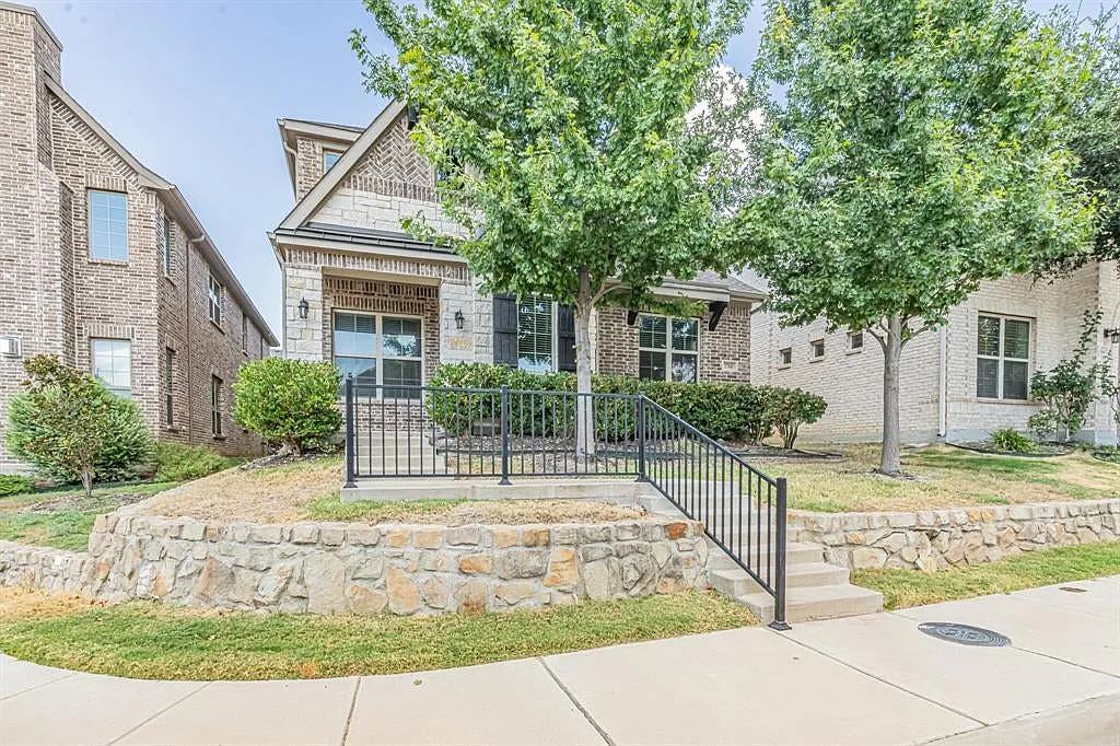 4 bed, 3.5 bath, 2512 sqft, $3,800 — Photo 2