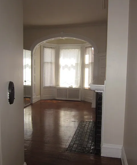 2212 Delancey Pl #2R — Photo 3