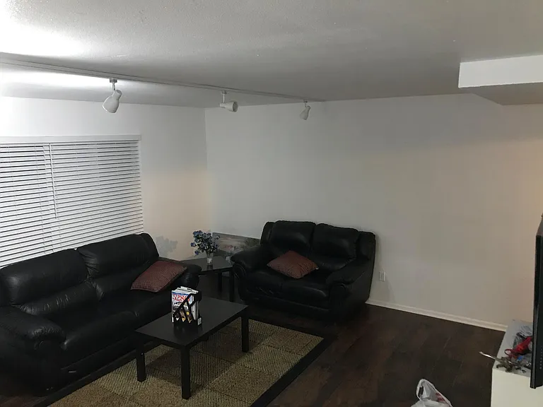 3930 S Yosemite St — Photo 37
