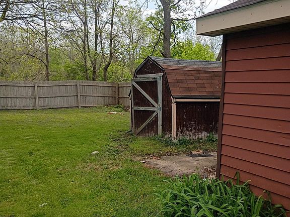 5th image of 11440 Industrial St