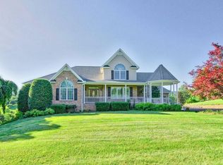 715 Lee Ln, Fincastle, VA 24090