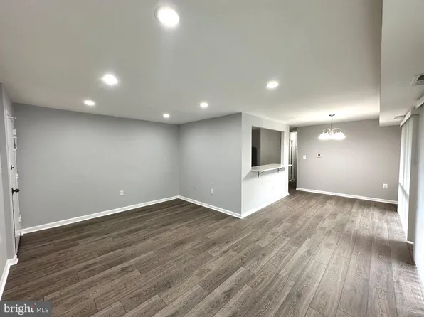 9278 Adelphi Rd APT 304, Hyattsville, MD 20783