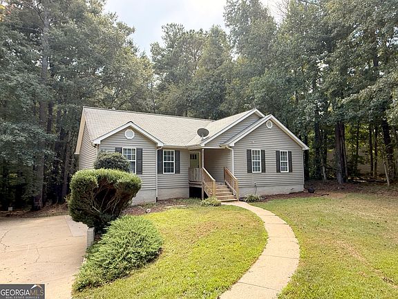 4th image of 244 Country Club Rd