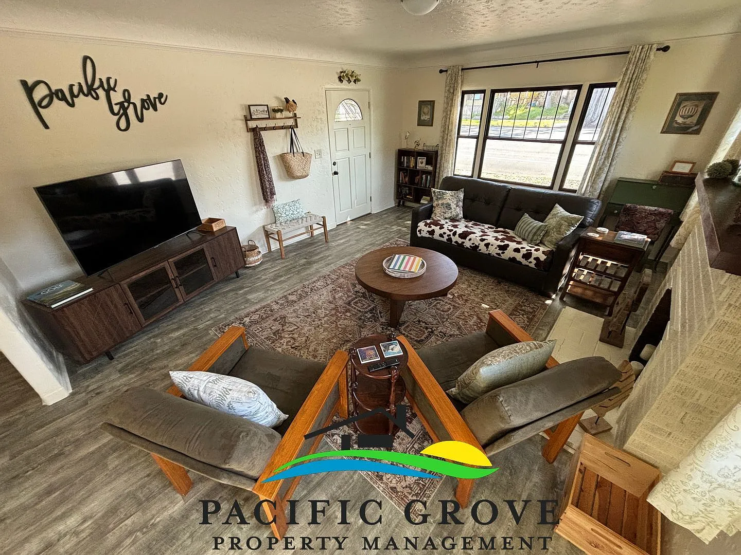 Furnished 2 Bedroom Cottage in Charming Pacific Grove — Photo 4