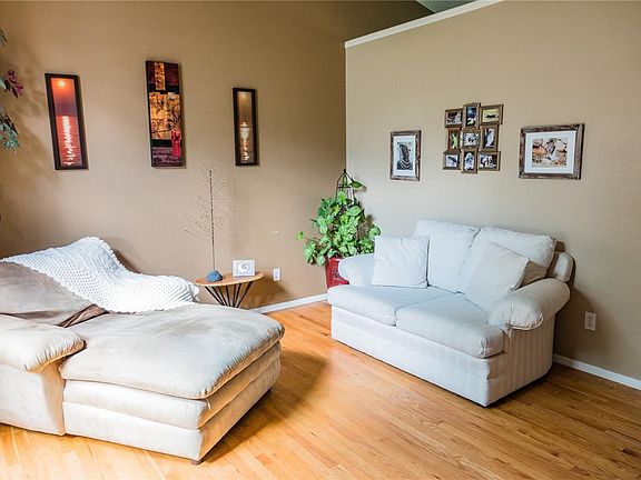 4th image of 13346 Briarwood Dr