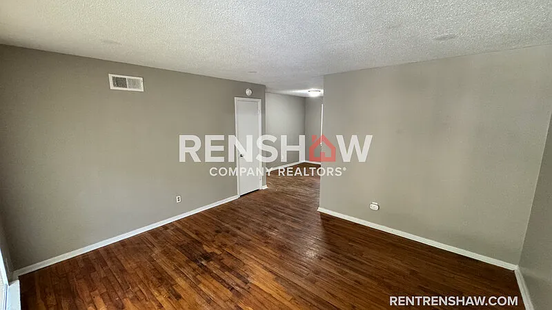 4 bed, 1.0 bath, 1802 sqft, $1,395 — Photo 2