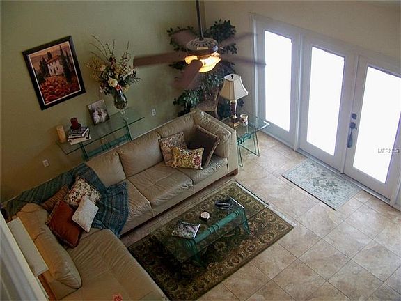 5th image of 996 W Charing Cross Cir