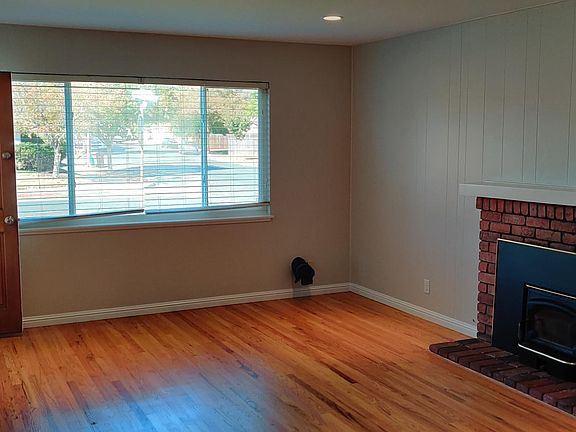4th image of 2301 Bueno St