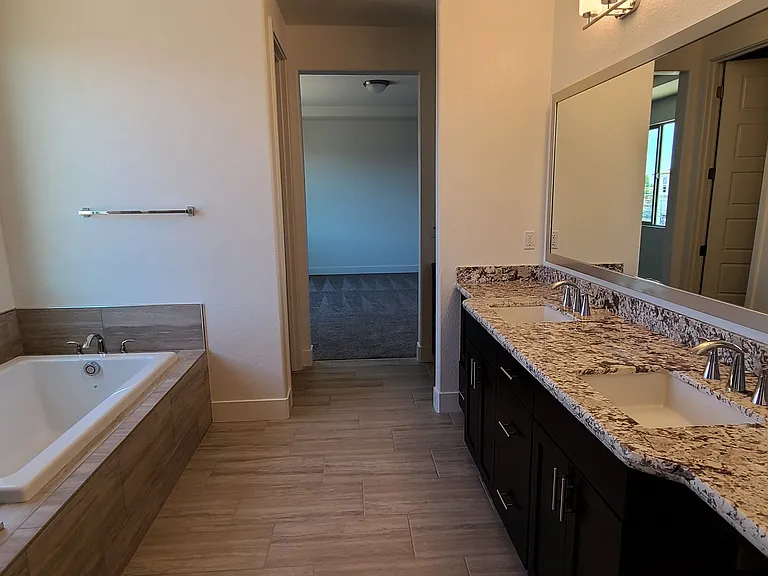 2208 Randolph Pl — Photo 23