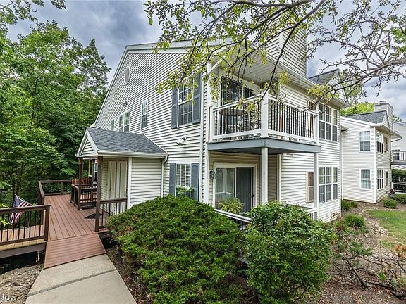 2nd image of 1804 Stoney Run Cir