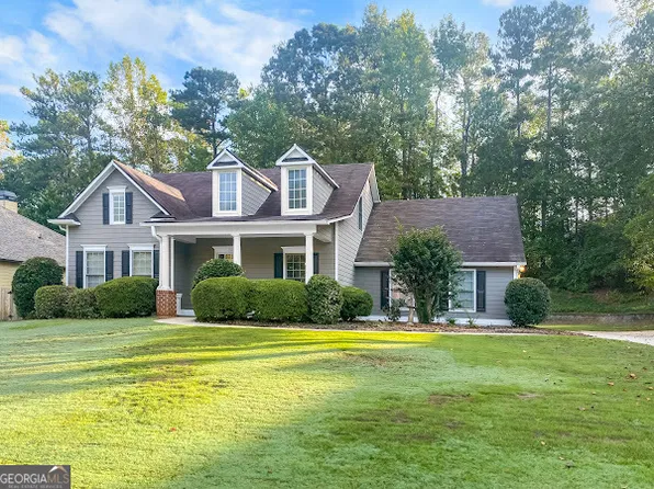 140 Lake Forest Dr, Newnan, GA 30265