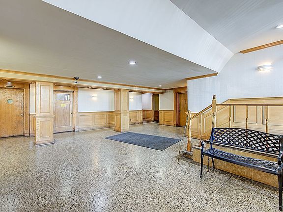 5th image of 144-60 Gravett Rd #4J