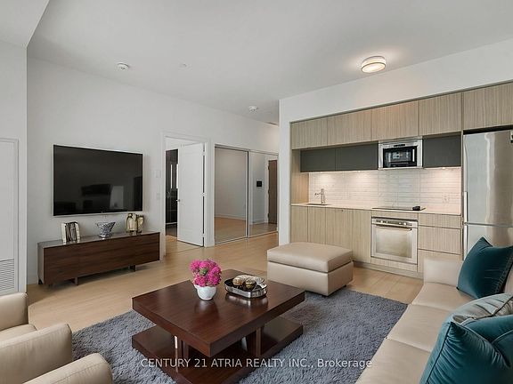 5th image of 585 Bloor St E #320