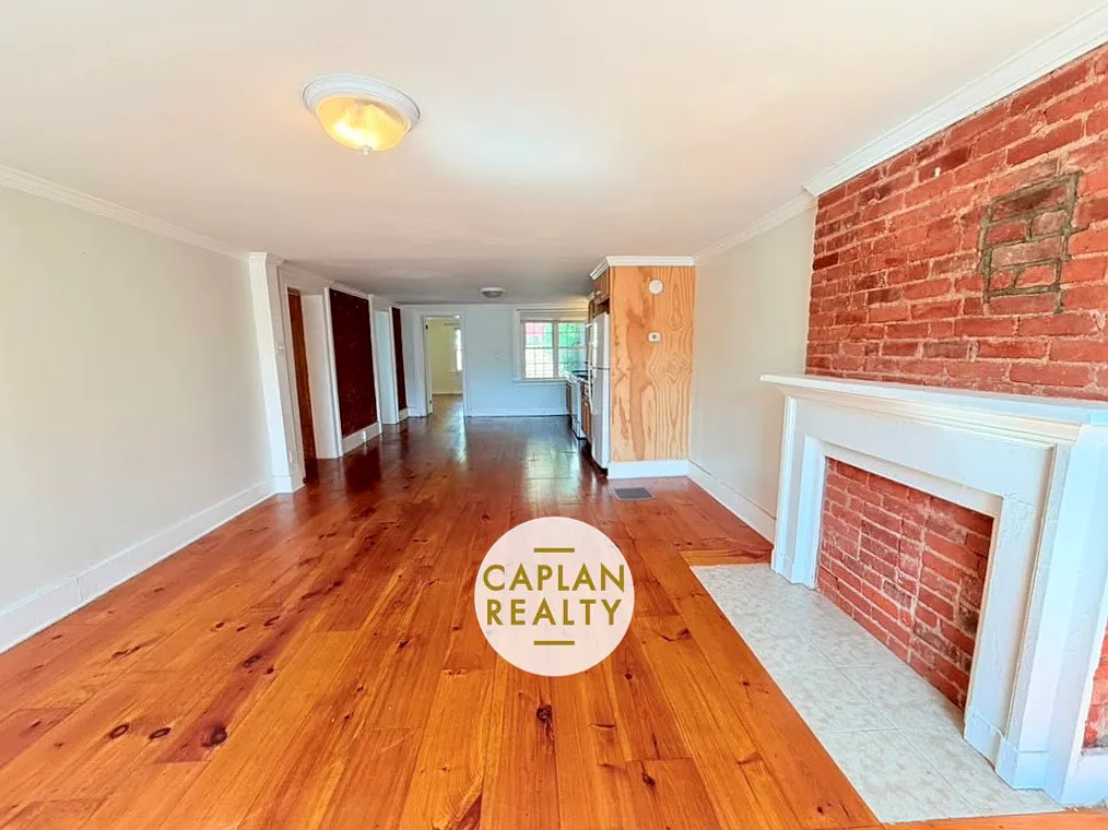 1 bed, 800 sqft, $1,800 — Photo 2