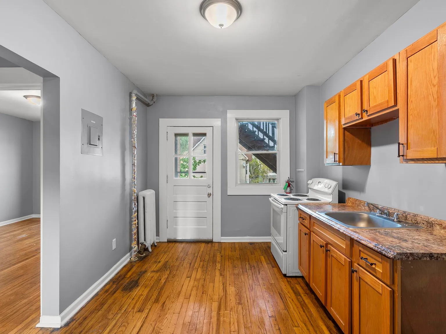 34-38 Beacon Street - 38B1 — Photo 3