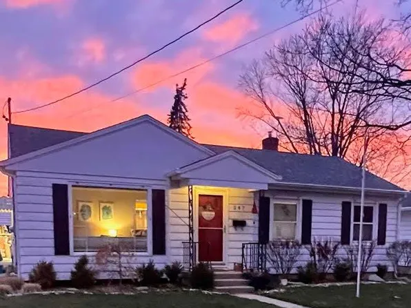 247 Wallinwood Ave NE, Grand Rapids, MI 49503