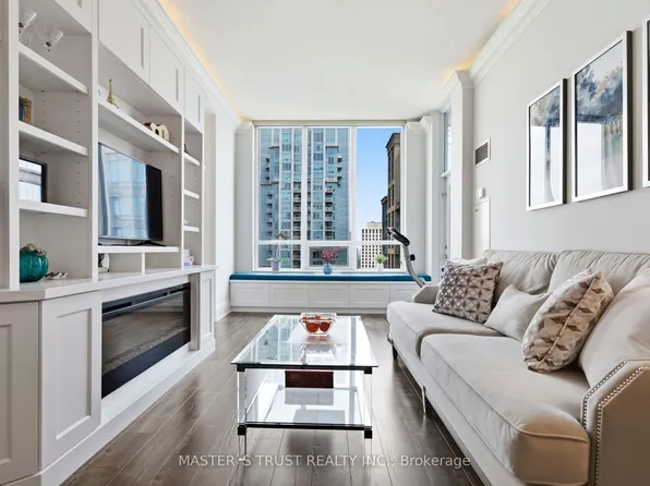 35 Viking Ln #2844, Toronto, ON M9B 0A2