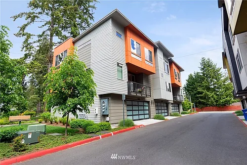 16372 NE 16th Ct Photo 1