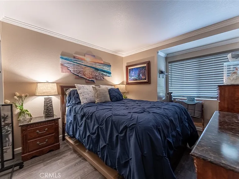 10 Valley Crest Rd — Photo 33