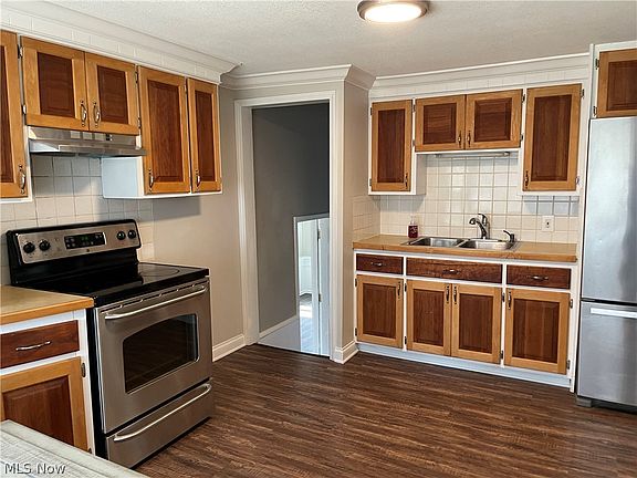 3rd image of 2958 E Turkeyfoot Lake Rd