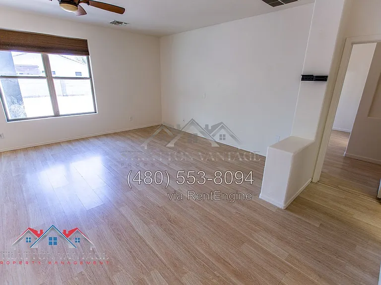 42322 W Lunar St — Photo 12