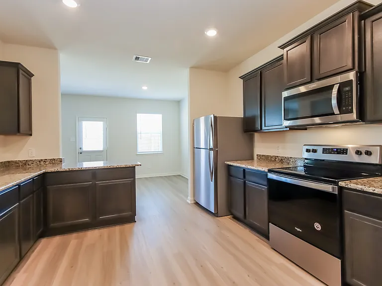 8418 Sandy Drift Rd — Photo 6