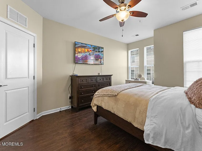 36 Kyle Dr — Photo 14
