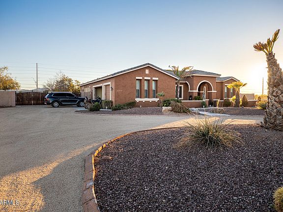 3rd image of 23031 W Desert Vista Trl