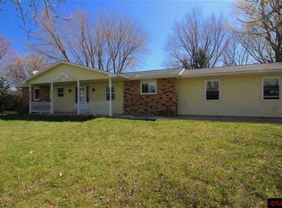 48355 Red Iron Rd, Kasota, MN 56050