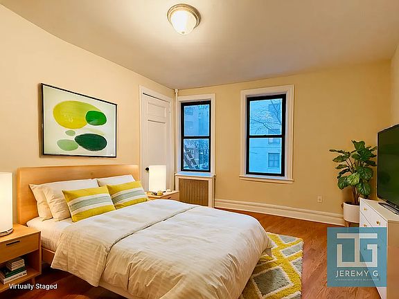 3rd image of 120 Haven Ave APT 32