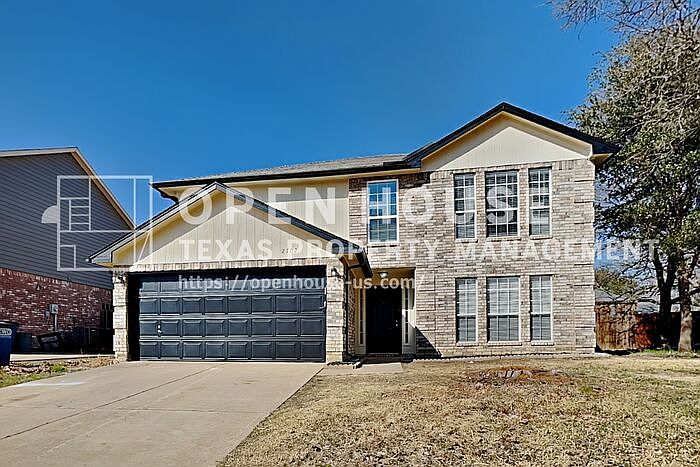 1st image of 2702 Yellowstone Park Ln