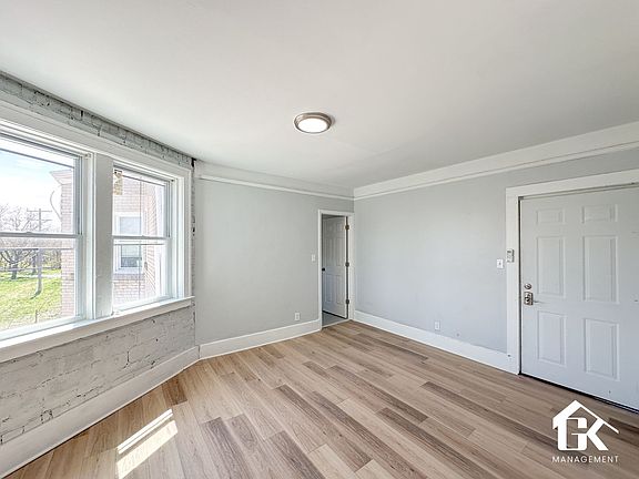 4th image of 3737 Scovel Pl APT 4