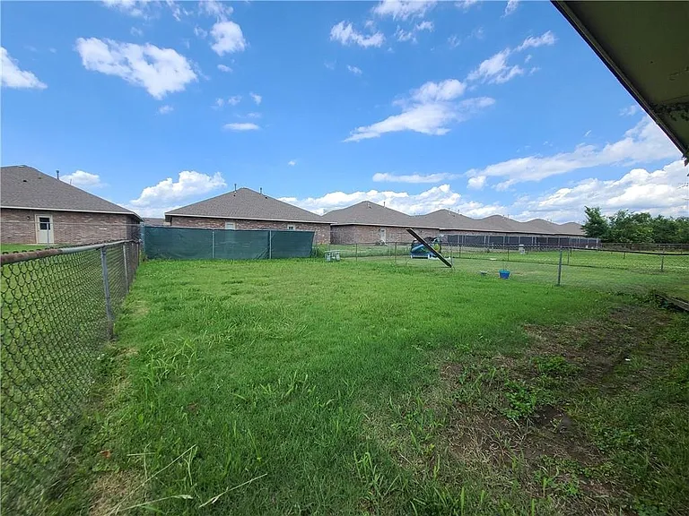 163 Barrett Pl — Photo 11