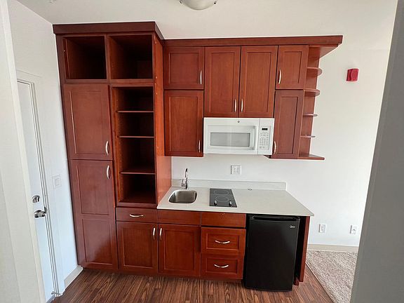 3rd image of 4724 22nd Ave NE