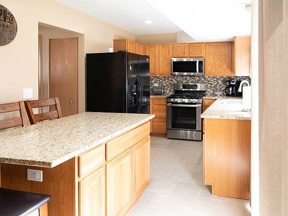2nd image of 1739 Wild Flower Ln