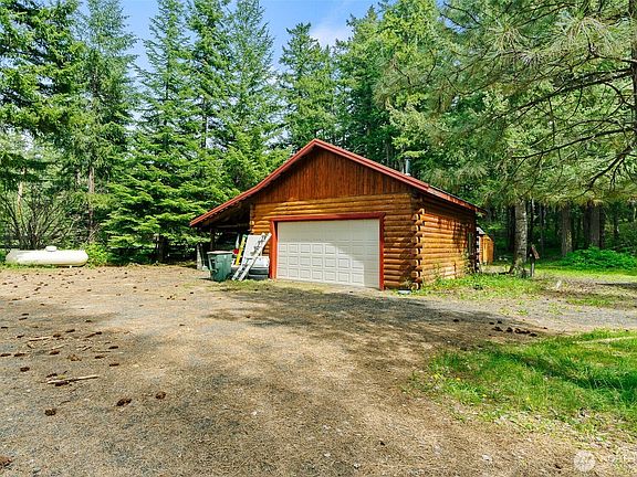 5th image of 40 Lake Cle Elum Dam Road