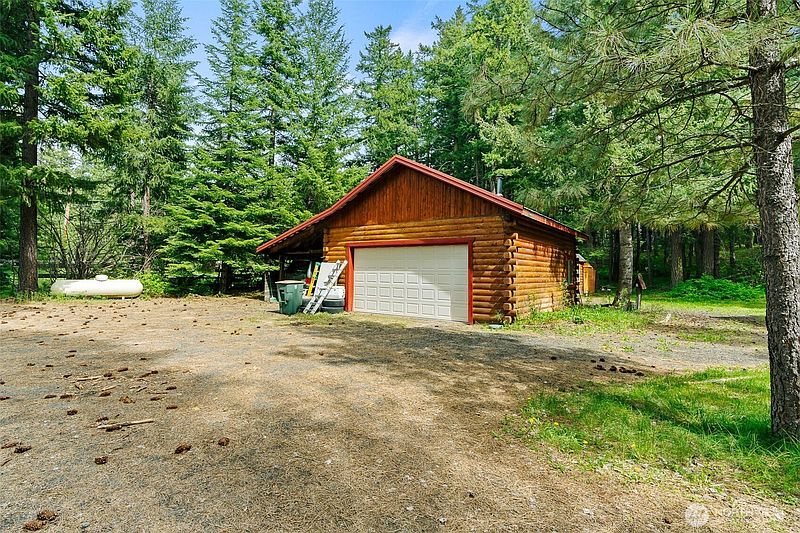 5th image of 40 Lake Cle Elum Dam Road