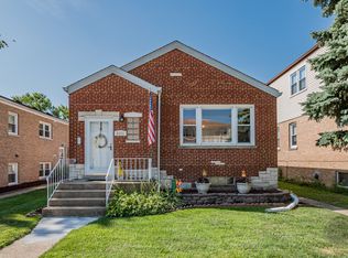 6402 32nd St, Berwyn, IL 60402