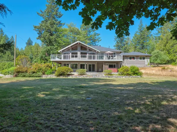 12810 Mainsail Rd, Sunshine Coast, BC V0N 2H1