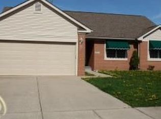 26829 Antique Rd, Woodhaven, MI 48183