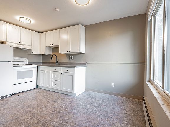 3rd image of 3059 Island Crest Way #16