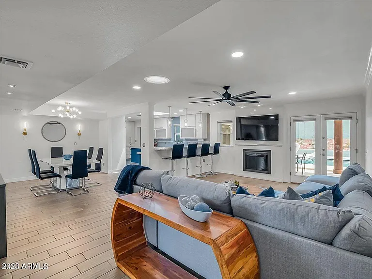 3351 E Las Rocas Dr — Photo 9